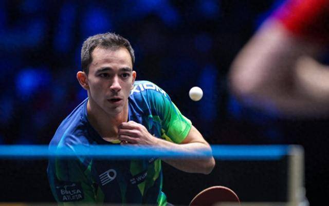 充满魅力和 充满魅力和